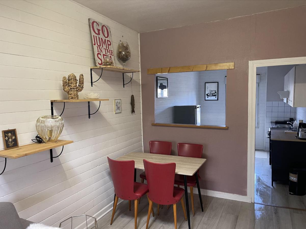 Appartement Au Centre De 迪纳尔 外观 照片